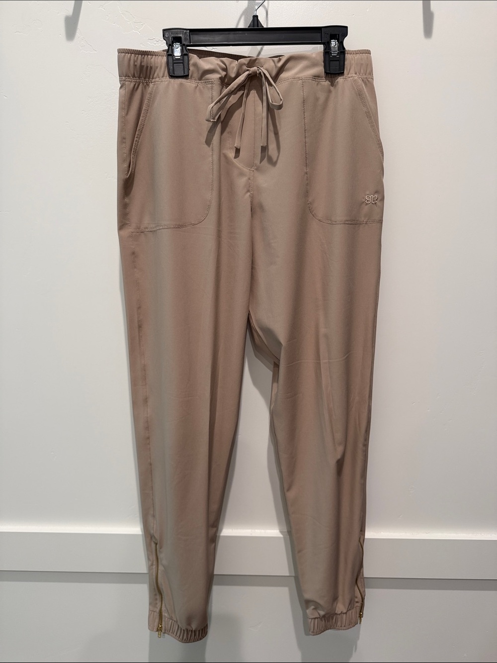 Albion Fit Cobblestone Jetsetters size XS